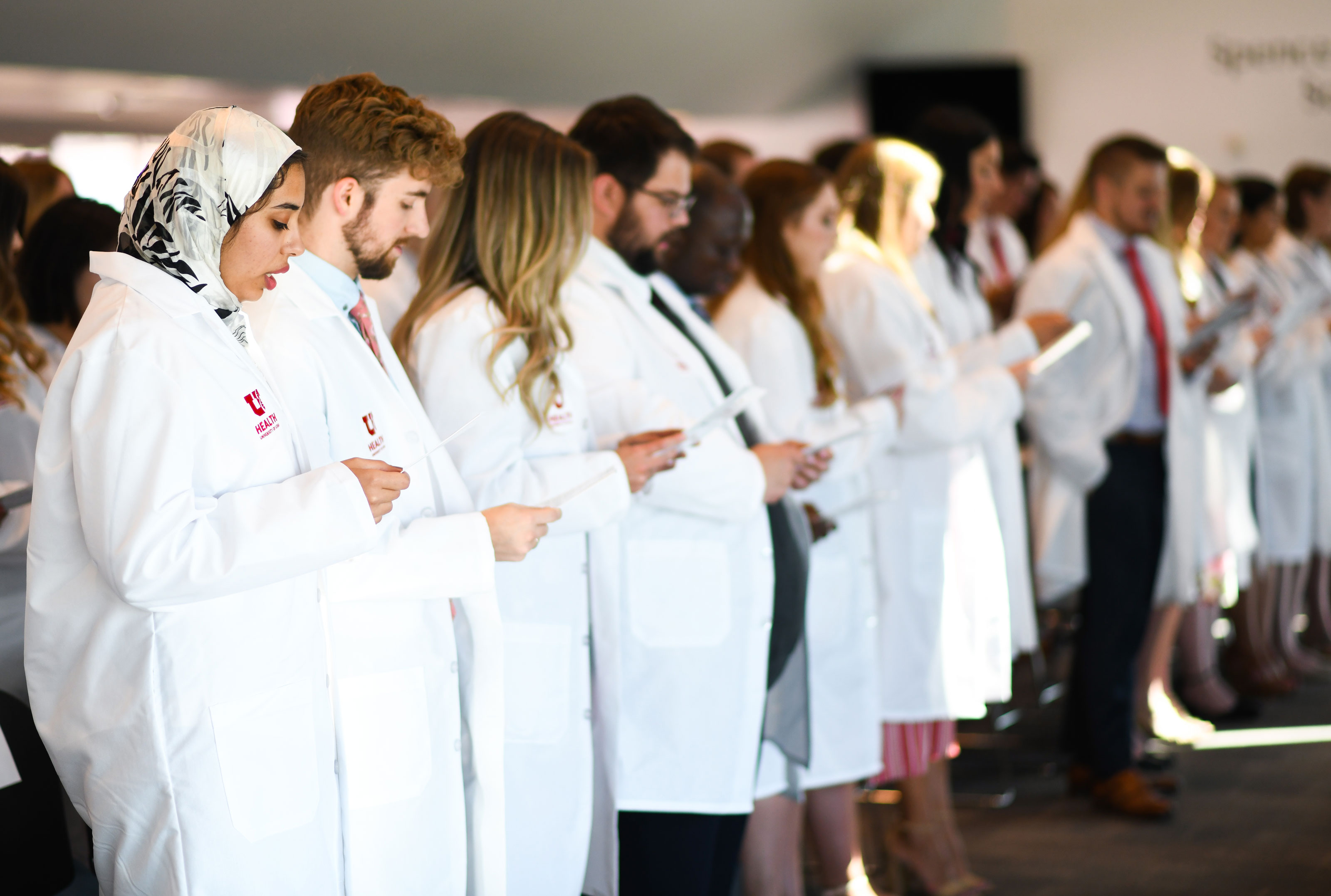 students reciting pharmacy oath